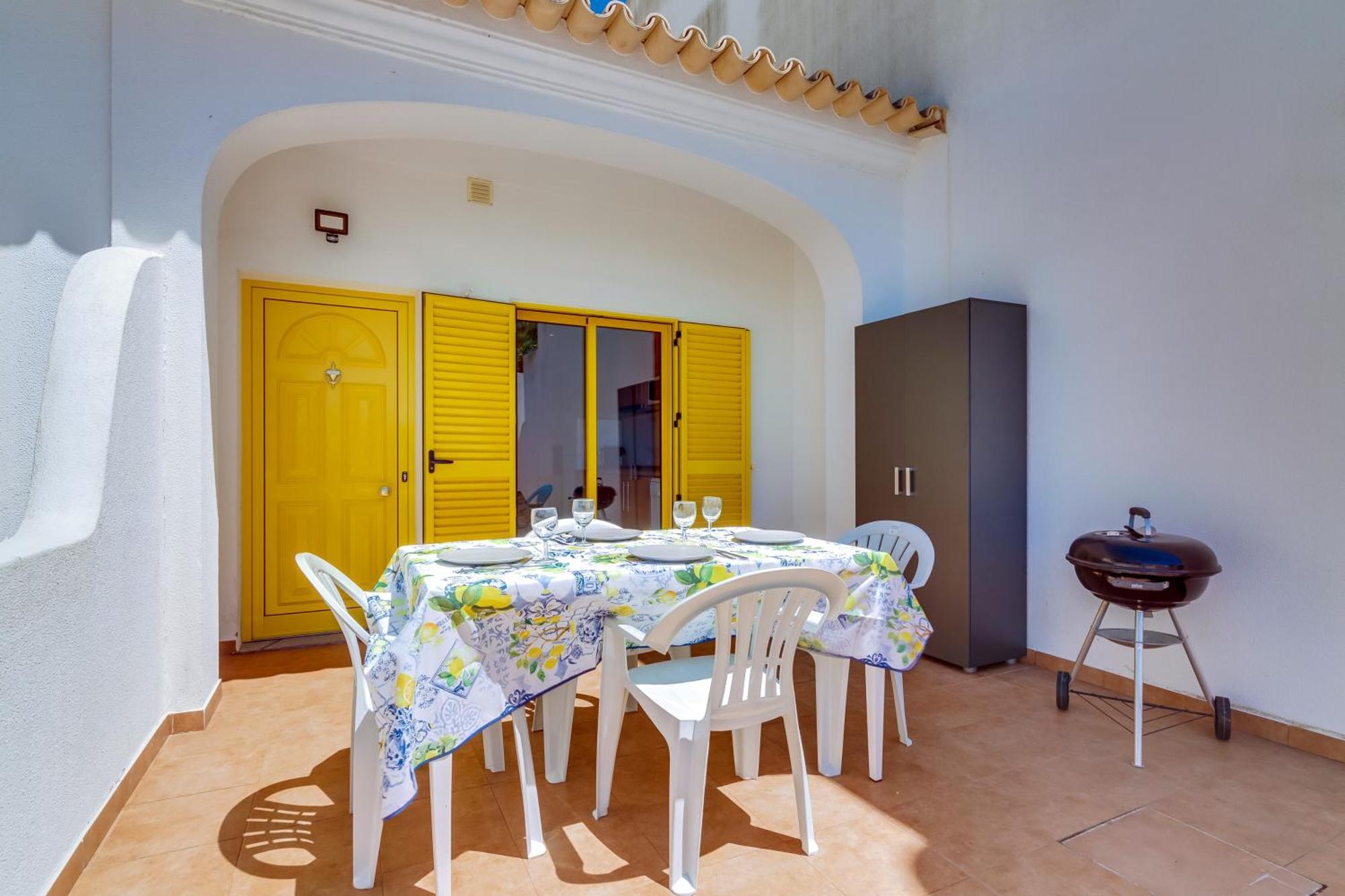 Side Villas - 1Bdr Retreat With Bbq & Patio Quarteira Bagian luar foto